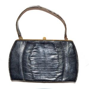 Deitsch vintage women's bag.